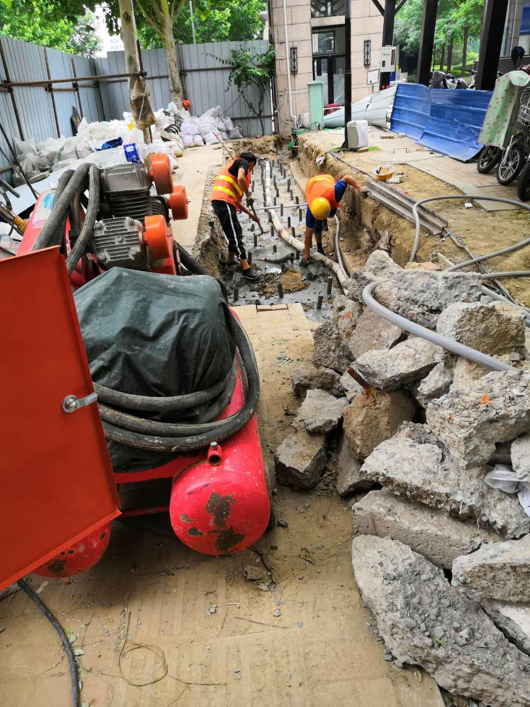 钟祥地基加固解决房子的地基下沉问题